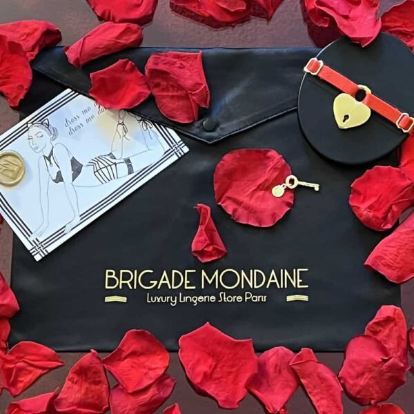 MONDAINE BRIGADE Signature Red Gift Packaging